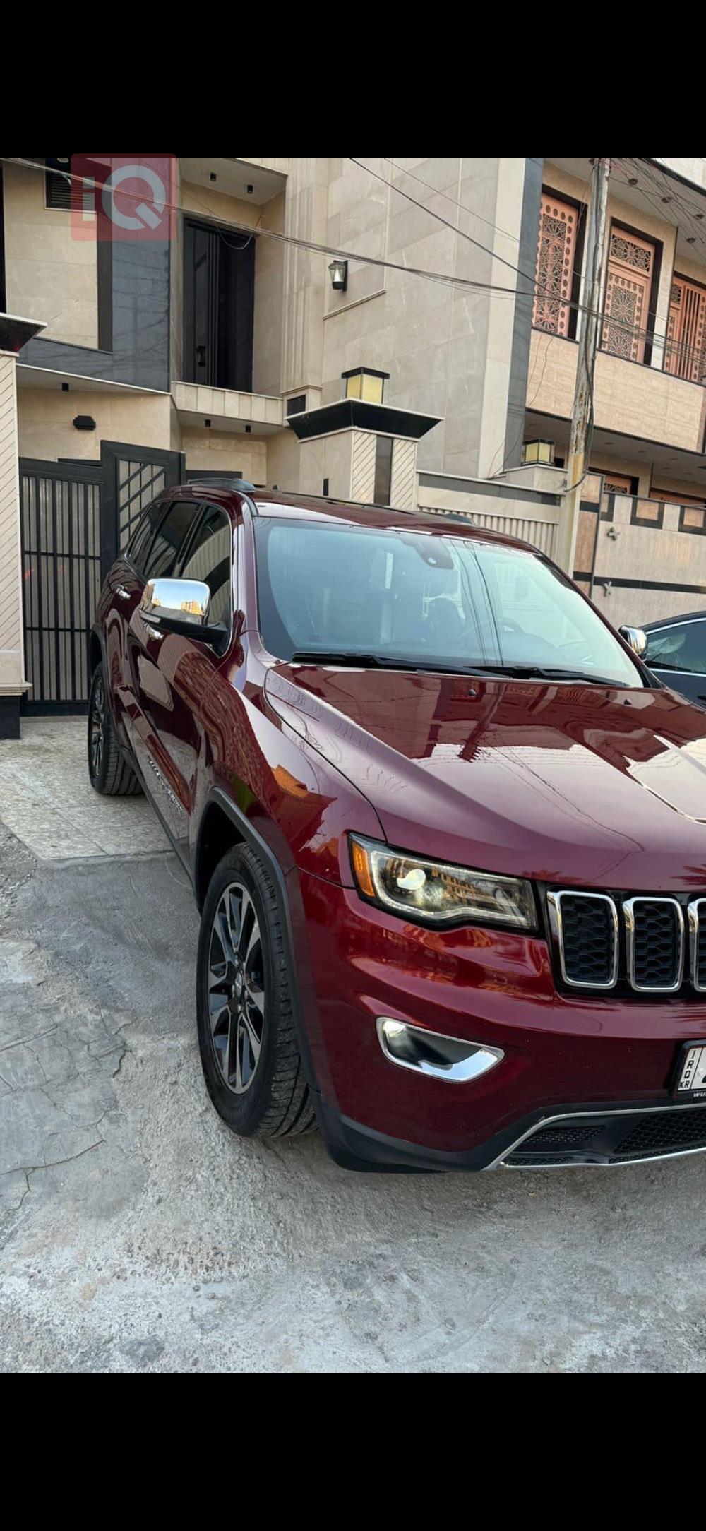 جیپ گراند شیرۆکی